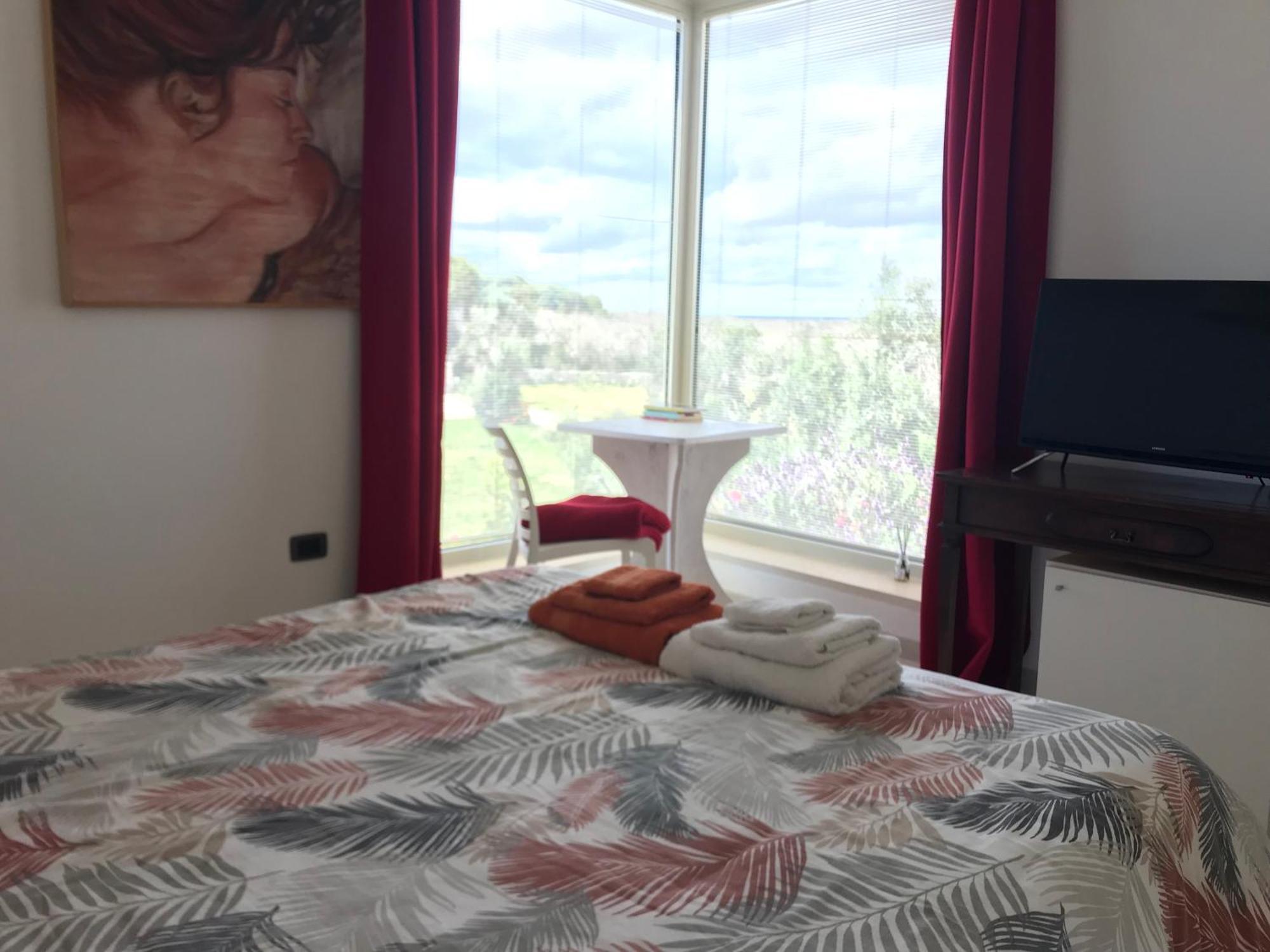 Tenuta Valle Dell Idro Otranto Con Piscina Casamassella ภายนอก รูปภาพ